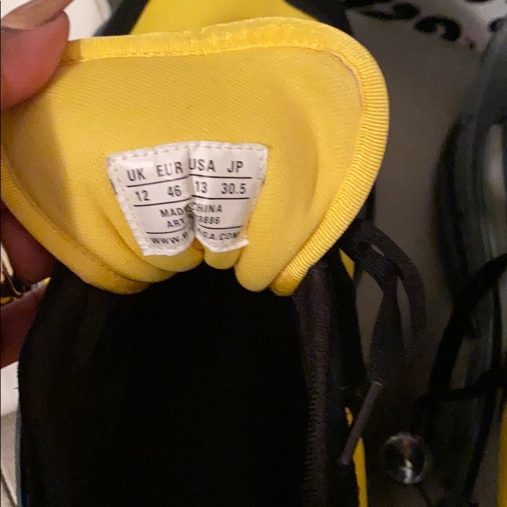 Men’s Balenciaga Triple S - Picture 6 of 7